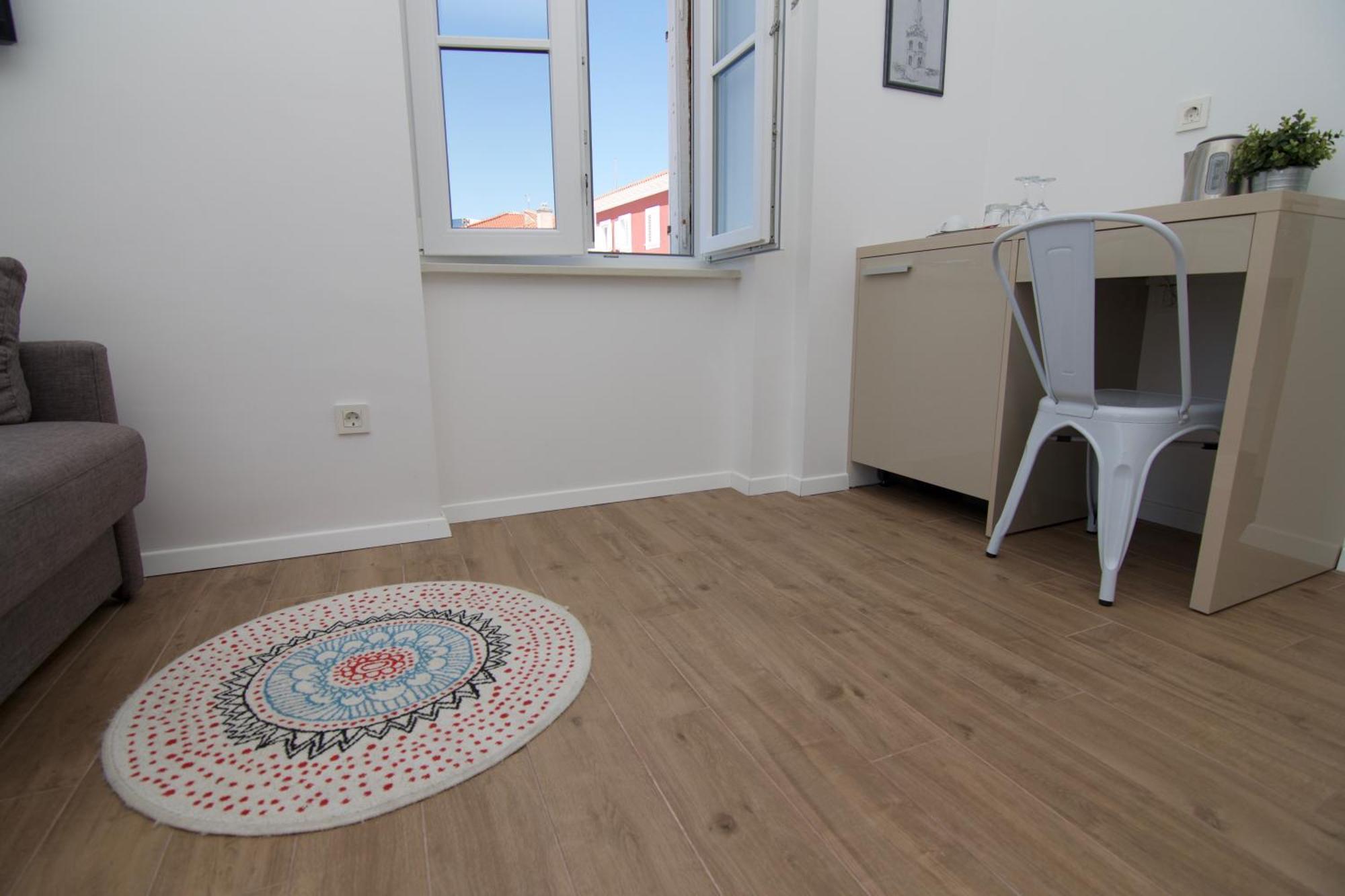 Apartments And Rooms Jospino 木洛希尼 外观 照片