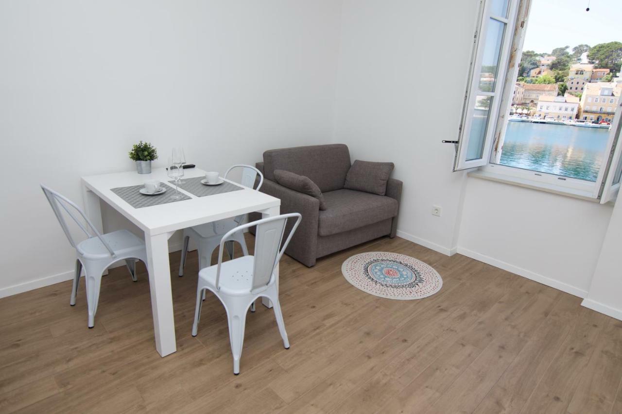 Apartments And Rooms Jospino 木洛希尼 外观 照片