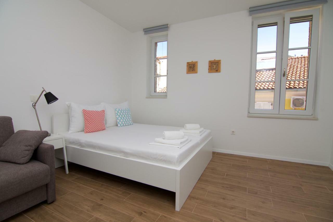 Apartments And Rooms Jospino 木洛希尼 外观 照片